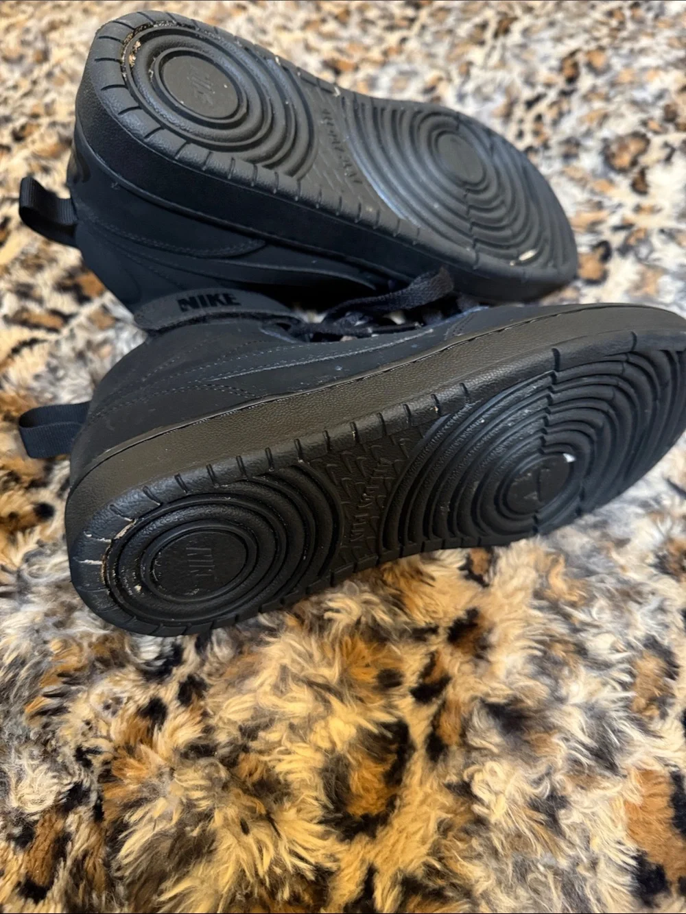 Nike all black